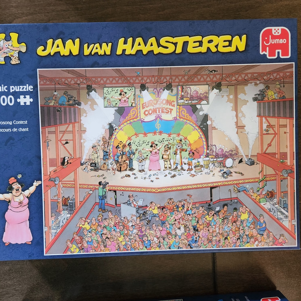 Jan van Haasteren Puzzle - Colorful Comic Scene